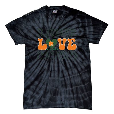 Retro Love Shamrock Groovy St Patricks Day Tie-Dye T-Shirt