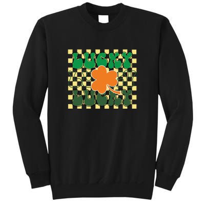 Retro Lucky Shamrock Groovy St Patricks Day Sweatshirt