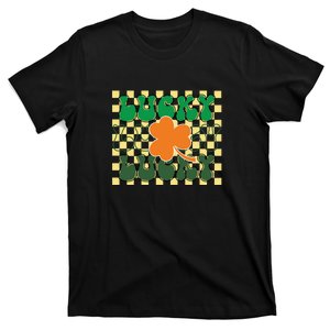 Retro Lucky Shamrock Groovy St Patricks Day T-Shirt