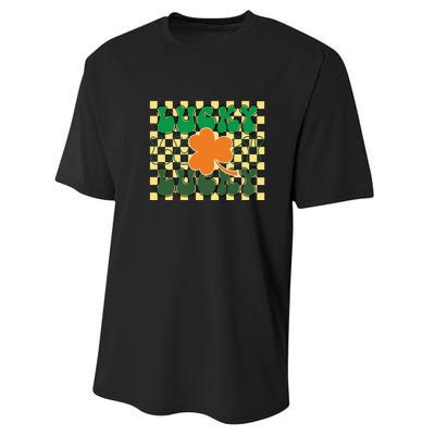 Retro Lucky Shamrock Groovy St Patricks Day Performance Sprint T-Shirt