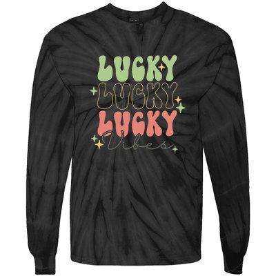 Retro Lucky Vibes Groovy St Patrick Day Irish Shamrock Tie-Dye Long Sleeve Shirt