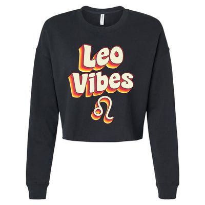 Retro Leo Zodiac Sign astrology July August Birthday Leo Cropped Pullover Crew