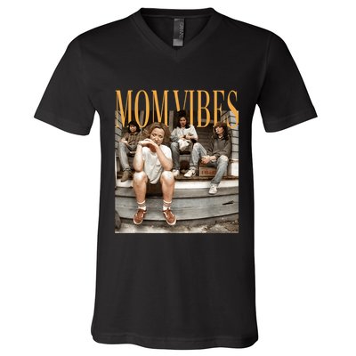 Retro Mom 90’S Vibes Vintage MotherS Day Mom V-Neck T-Shirt