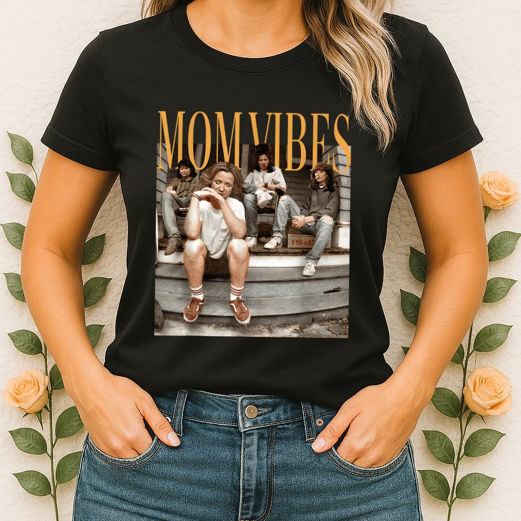 Retro Mom 90’S Vibes Vintage MotherS Day Mom Womens T-Shirt