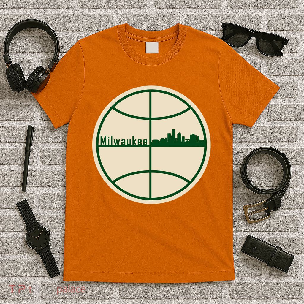 Retro Milwaukee Basketball Home Game Baskeball Fan T-Shirt