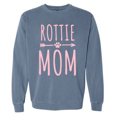 Rottweiler Mom Dog Owner Gift Rottie Mom Gift Garment-Dyed Sweatshirt