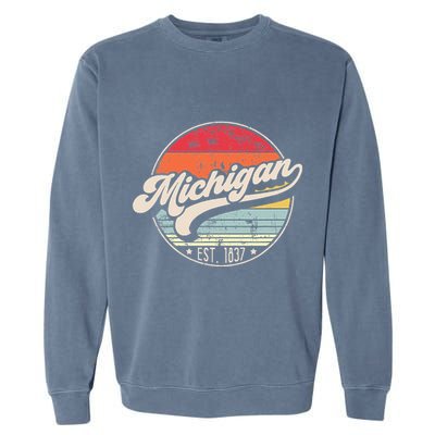 Retro Michigan Home State Mi Cool 70s Style Sunset Garment-Dyed Sweatshirt