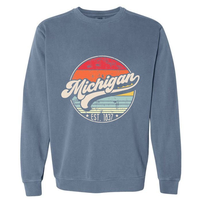 Retro Michigan Home State Mi Cool 70s Style Sunset Garment-Dyed Sweatshirt