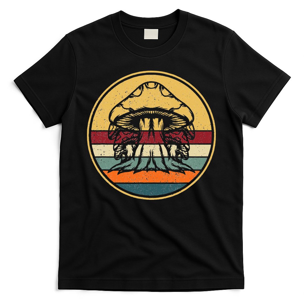Retro Mushroom Hunter Fungi Foraging Vintage Mycologist T-Shirt