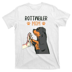 Rottweiler Mom Rottie Dog Mama Funny Mothers Day T-Shirt