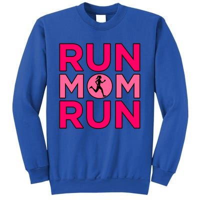 Run Mom Run Half Marathon Runner Running Lover Graphic Meaningful Gift Sweatshirt