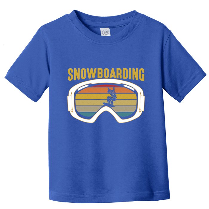 Retro Mountain Vibes: Vintage Snowboarding Meaningful Gift Toddler T-Shirt