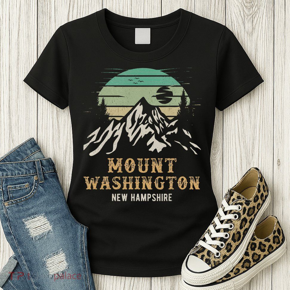 Retro Mount Washington NH Merchandise Hiking Mt Washington Womens T-Shirt