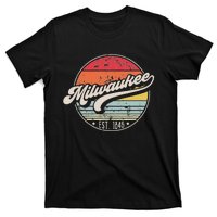 Retro Milwaukee Wi Home City 70s Style Sunset Gift T-Shirt