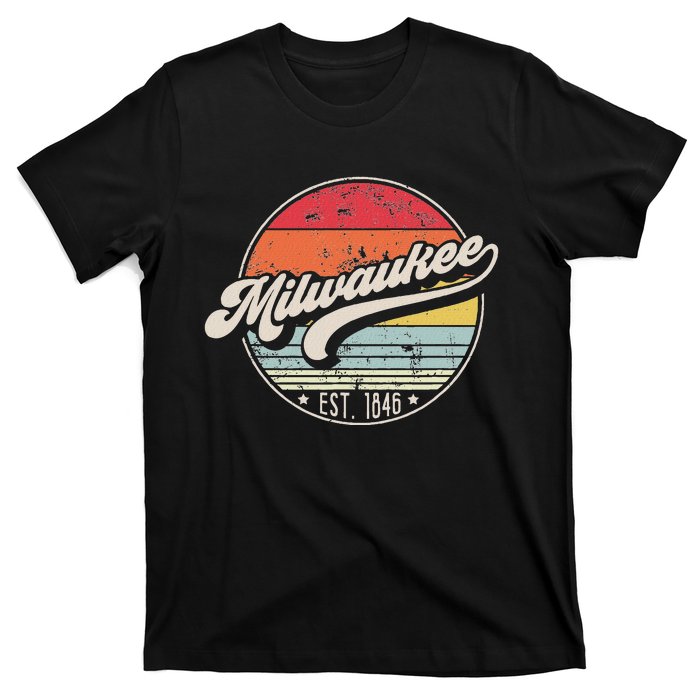 Retro Milwaukee Wi Home City 70s Style Sunset Gift T-Shirt