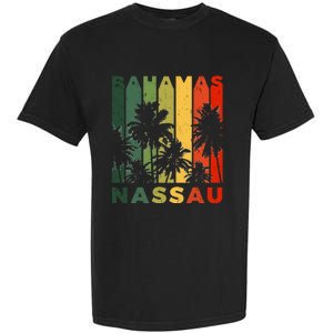 Retro Nassau Bahamas Beach Fan Palm Tree Cool Souvenir Garment-Dyed Heavyweight T-Shirt