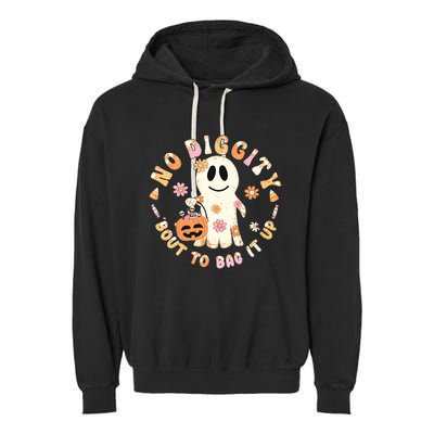 Retro No Diggity Bout To Bag It Up Cute Ghost Halloween Garment-Dyed Fleece Hoodie