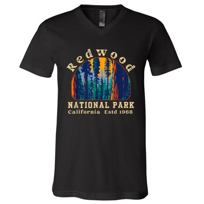 Redwood National Park California Retro Vintage Camping Gifts V-Neck T-Shirt