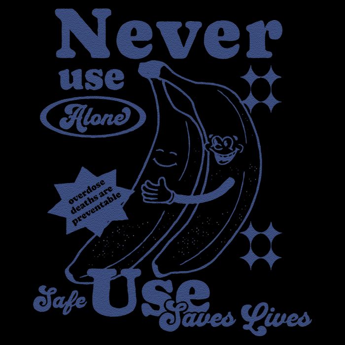 Retro Never Use Alone Harm Reduction Women's Pullover Hoodie
