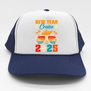 Retro New Years Cruise 2025 Cruise Squad New Years Eve Party Great Gift Trucker Hat