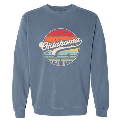 Retro Oklahoma Home State Ok Cool 70s Style Sunset Garment-Dyed Sweatshirt