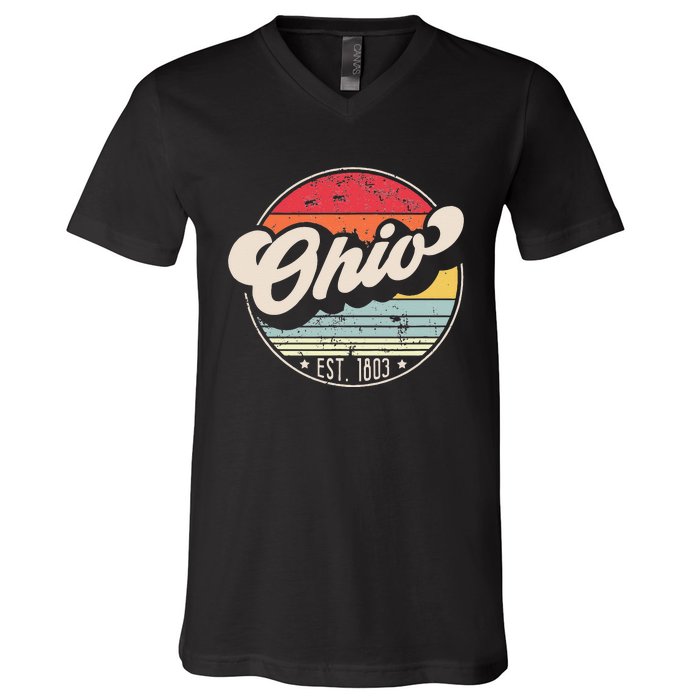 Retro Ohio Home State OH Cool 70s Style Sunset V-Neck T-Shirt