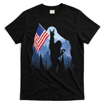 Retro Patriotic Bigfoot Sasquatch With USA Flag 4th Of July T-Shirt
