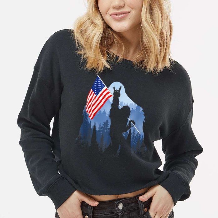Retro Patriotic Bigfoot Sasquatch With USA Flag 4th Of July Cropped Pullover Crew