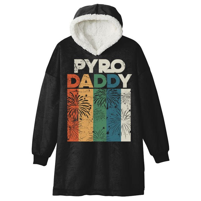 Retro Pyro Daddy Pyrotechnician Father Fireworks Technician Meaningful Gift Hooded Wearable Blanket