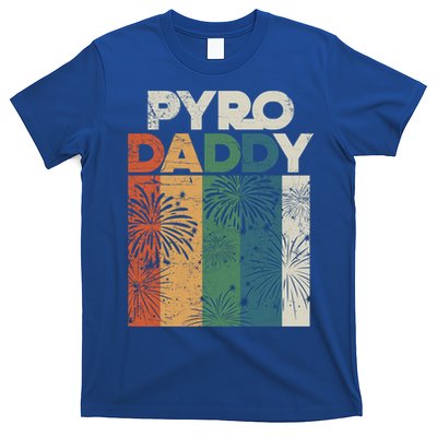 Retro Pyro Daddy Pyrotechnician Father Fireworks Technician Meaningful Gift T-Shirt