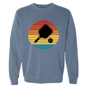 Retro Pickleball Gift Funny Pickleball Retro Sunset Cute Gift Garment-Dyed Sweatshirt