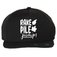 Rake Pile Jump Fall Lover Wool Snapback Cap