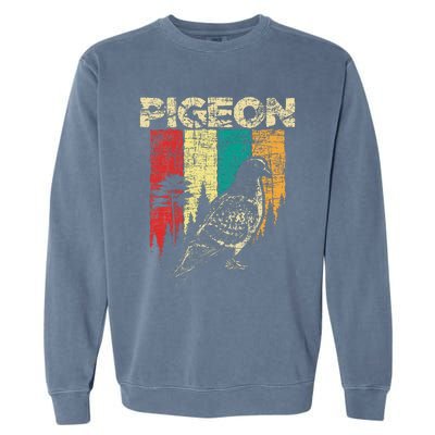 Retro Pigeon Racing Birdwatching Bird Lover Ornithologist Garment-Dyed Sweatshirt