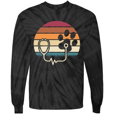 Retro Paw Stethoscope Vet Tech Funny Veterinary Technician Tie-Dye Long Sleeve Shirt