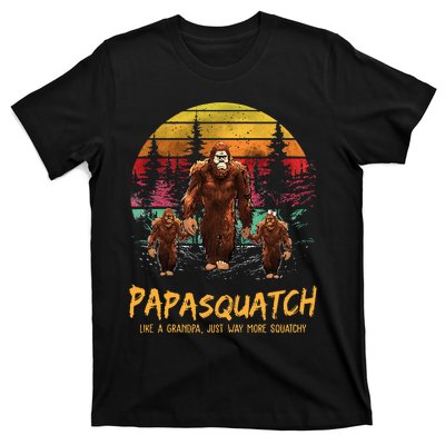 Retro Papa Squatch Like A Grandpa Funny Bigfoot Sasquatch T-Shirt