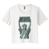 Resist Protest Statue Of Liberty Women's Crop Top Tee