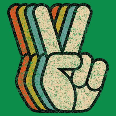 Retro Peace Sign V Fingers Vintage 60s 70s 80s Cool T-Shirt