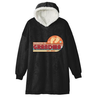 Retro Promoted To Grandma Established 2025 Hooded Wearable Blanket