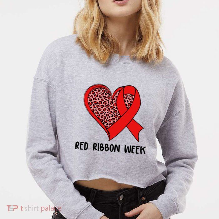 Red Ribbon Awareness Week Leopard Print Heart Cropped Pullover Crew