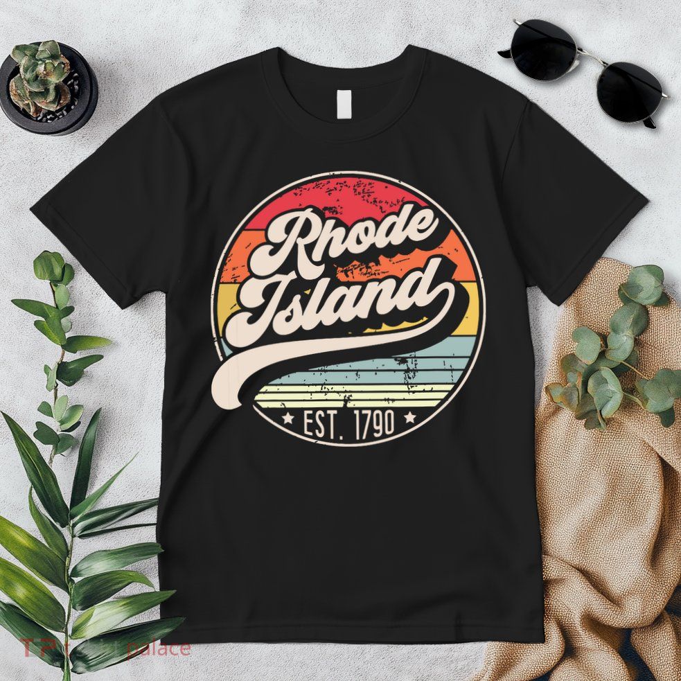 Retro Rhode Island Home State Ri Cool 70s Style Sunset Premium T-Shirt