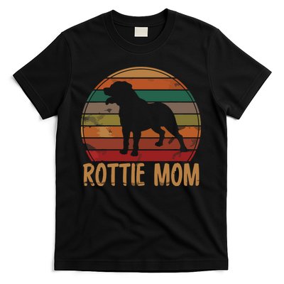 Retro Rottweiler Mom Gift Rott Dog Mother Pet Rottie Mama T-Shirt
