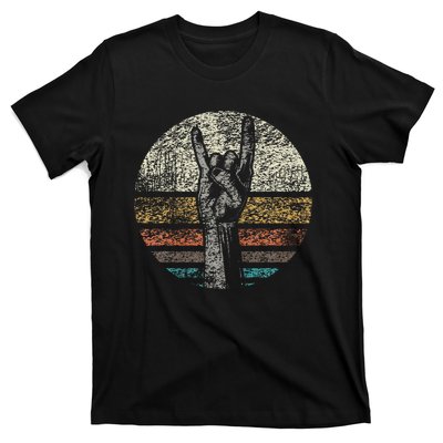 Retro Rock On Hand Horns For Rock And Roll Music Lovers T-Shirt