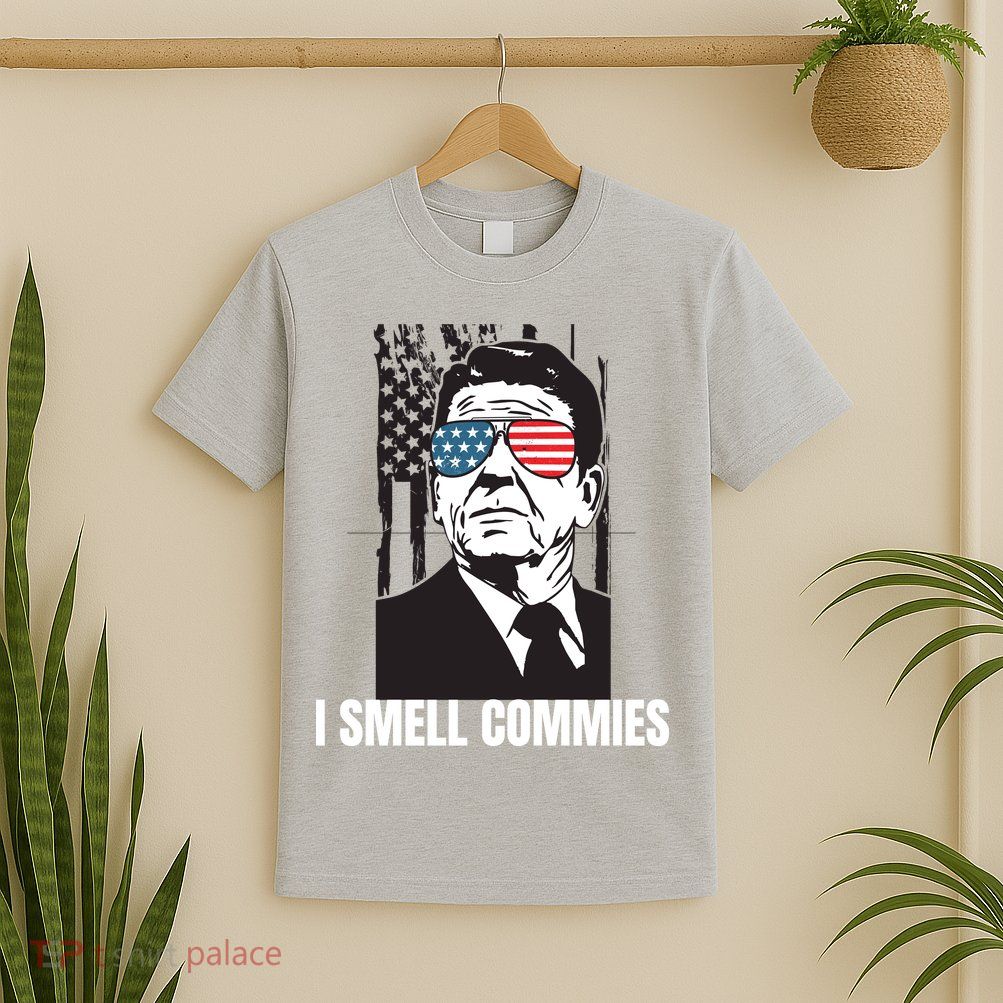 Ronald Reagan President I Smell Commies, Political Humor T-Shirt