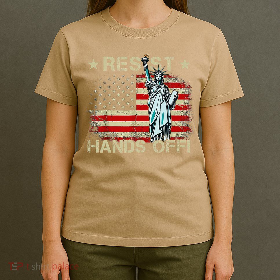 Resist Resistance Statue Of Liberty Hands Off Protest Retro T-Shirt