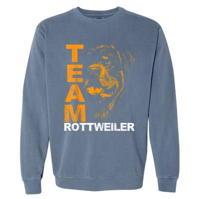 Rottweiler Rottie Team Love Dog Owners Garment-Dyed Sweatshirt