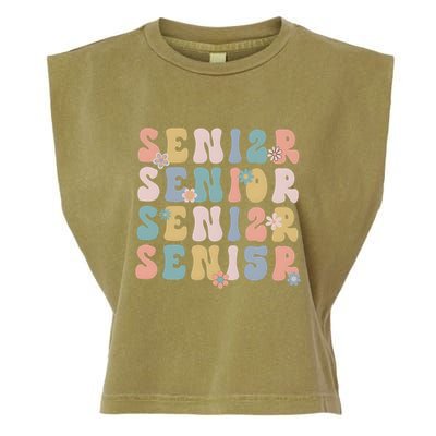 Retro Senior 2025 Groovy Floral Class Of 2025 Garment-Dyed Women's Muscle Tee