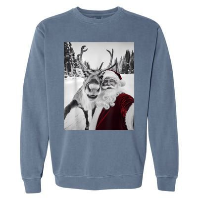 Reindeer Selfie Christmas Party Selfie Funny Reindeer Xmas Garment-Dyed Sweatshirt