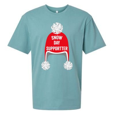 Retro Snow Day Supporter Fun Teacher And Student Snow Love Sueded Cloud Jersey T-Shirt