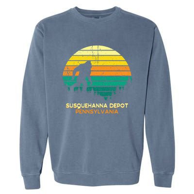 Retro Susquehanna Depot Pennsylvania Big Foot Souvenir Garment-Dyed Sweatshirt