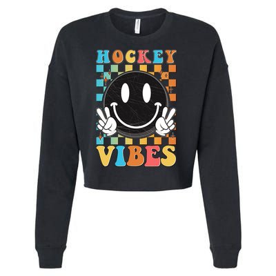 Retro Smiley Emoji Hockey Vibes Cropped Pullover Crew